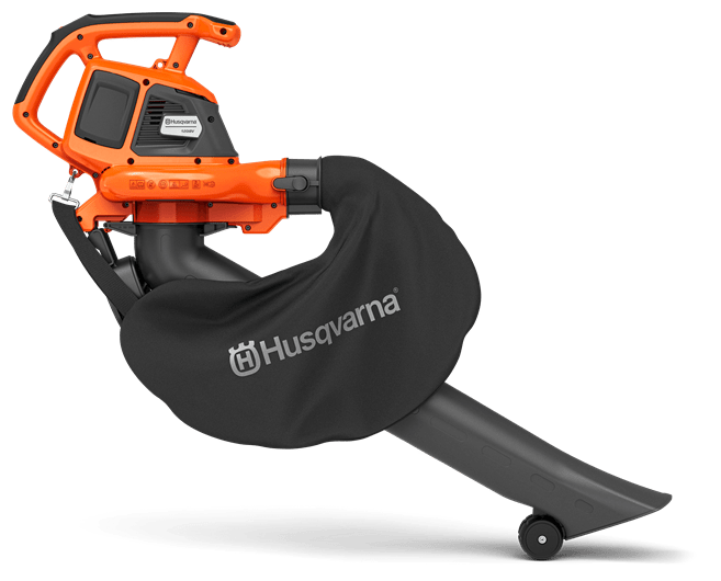 Husqvarna® 120iBV kombineret løvsuger og blæser med batteri og lader, i orange og grå.
